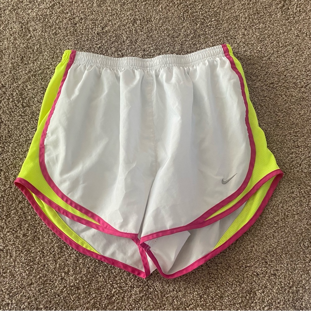 NIKE DRI FIT RUNNING SHORTS
